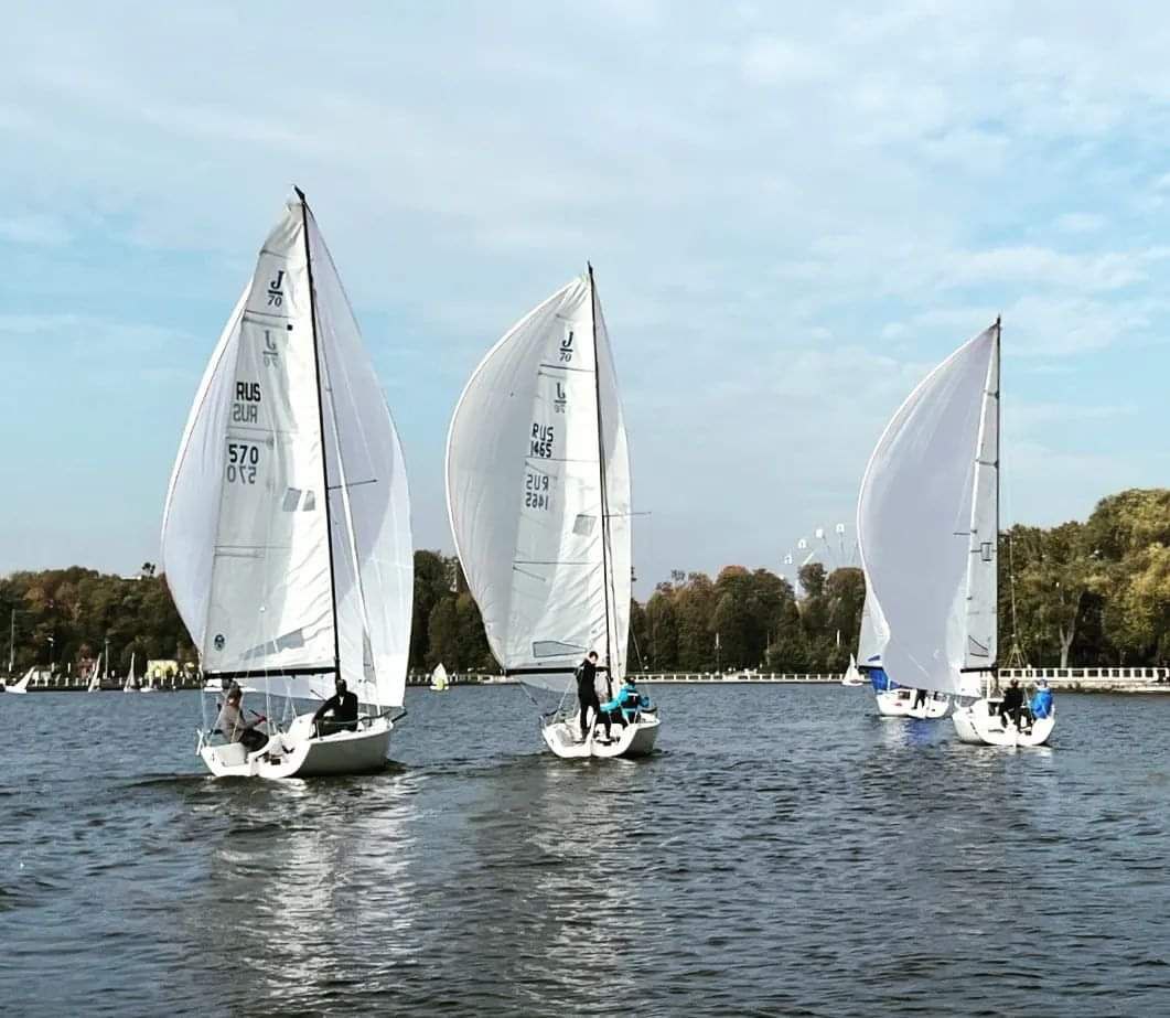 Парусные яхты Volvo open 70