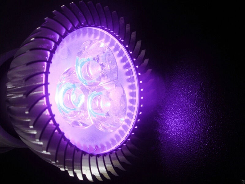 Уф 63. UV-250 Ultraviolet Lamp. Ультрафиолетовое излучение. Ультрафиолетовые лучи. Ультрафиолетовая лампа физика.
