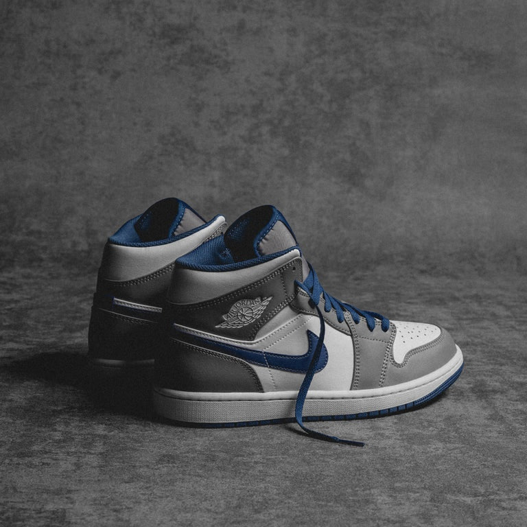 Nike Air Jordan 1 Mid Blue