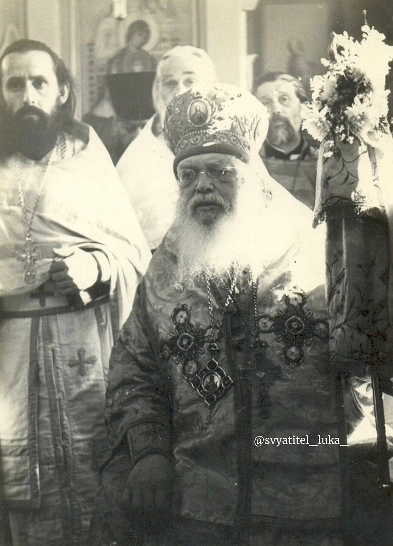 Лука Войно-Ясенецкий священник