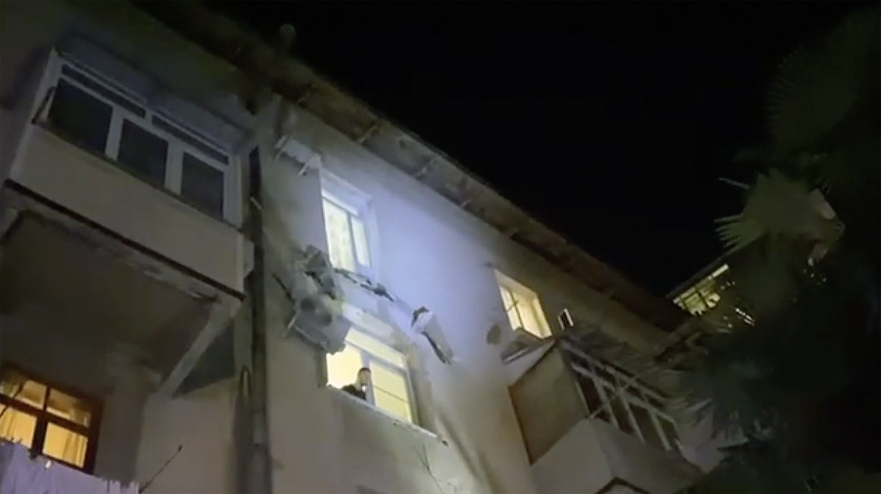фото упавшего балкона