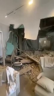 Квартира прокурорам. Обрушился потолок. Обрушение дома. Почтамтской обрушился потолок.. Обрушение перекрытий в жилом доме.